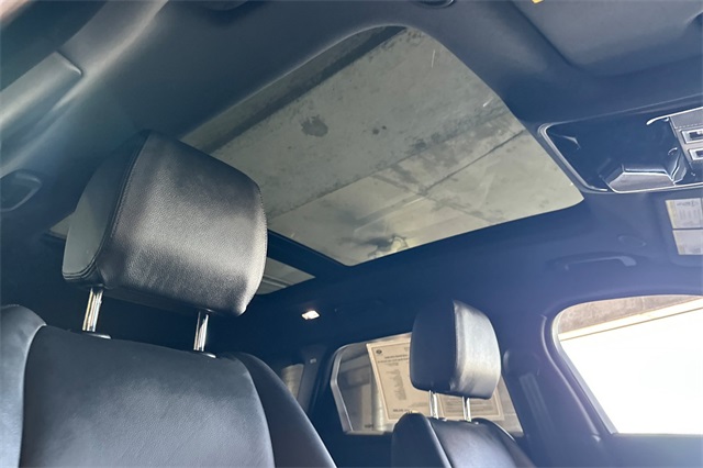 2024 Land Rover Range Rover Velar SE photo 15