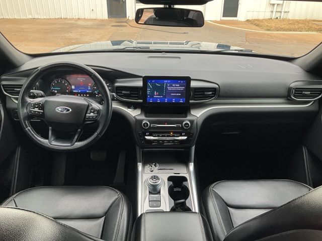 2020 Ford Explorer XLT photo 2