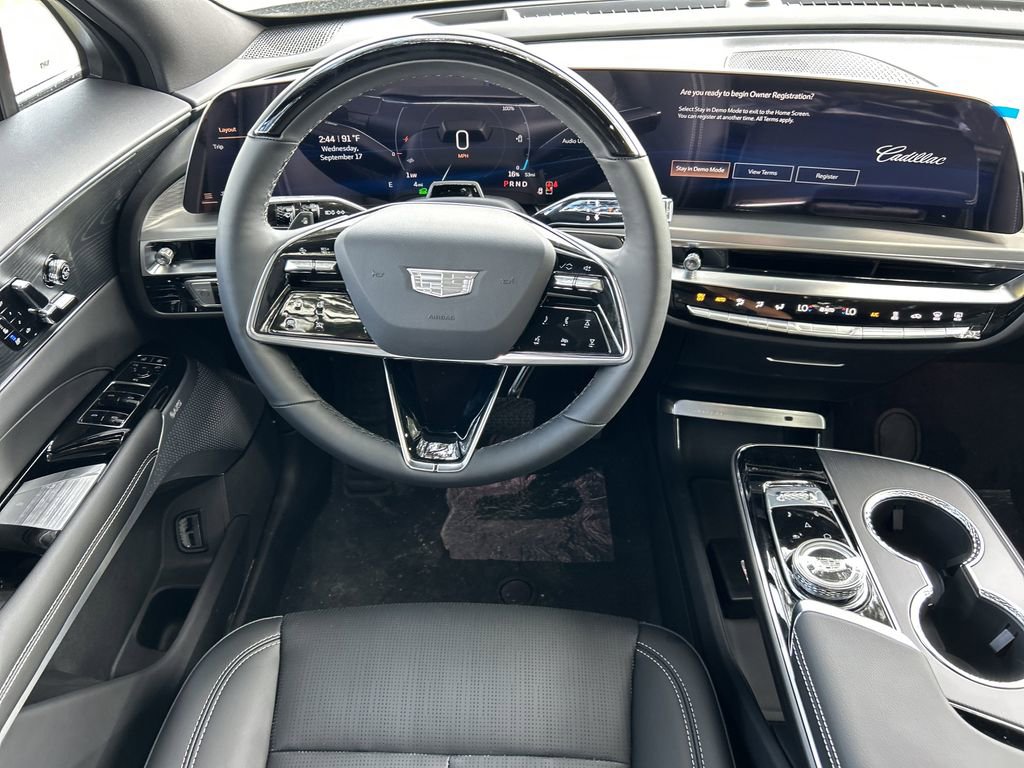 2026 Cadillac Lyriq Luxury photo 12