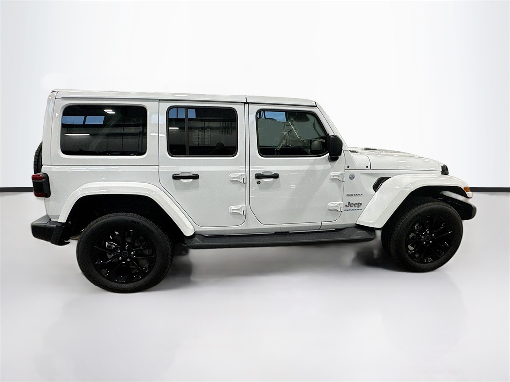 2024 Jeep Wrangler Sahara 4xe photo 4