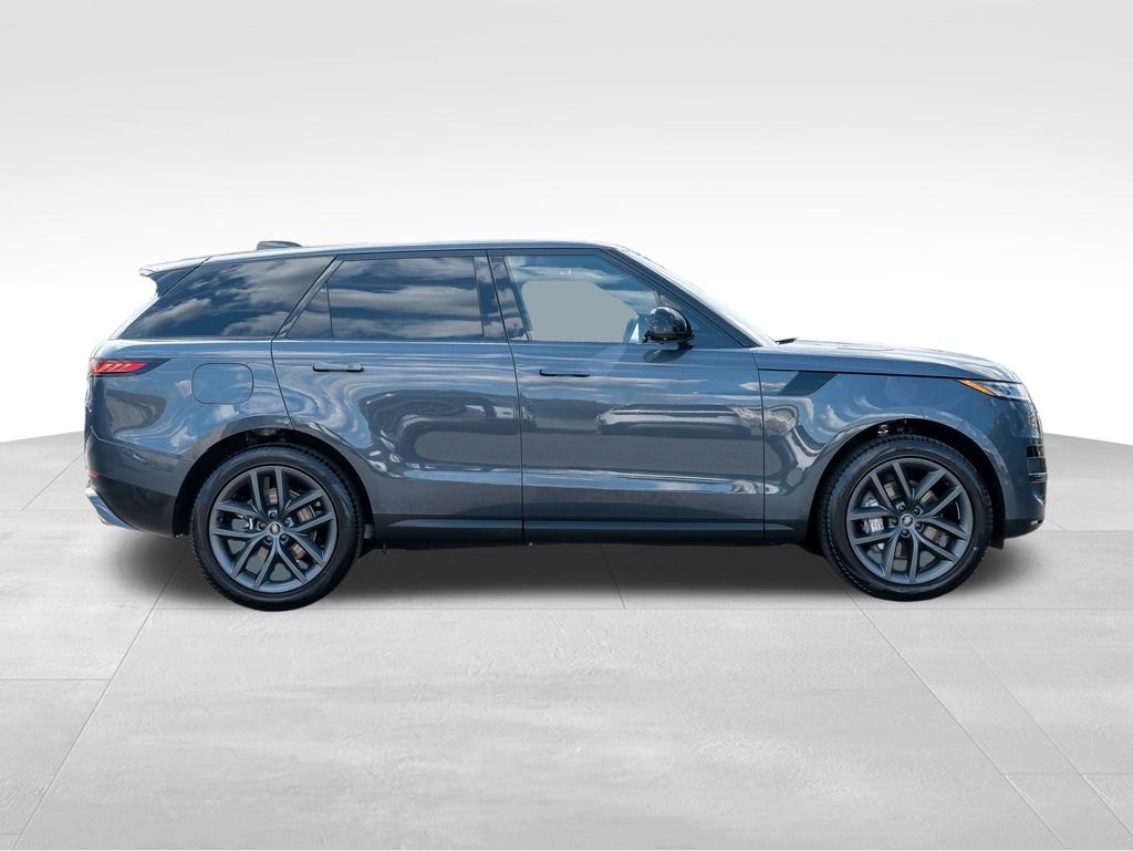 2025 Land Rover Range Rover Sport SE photo 8