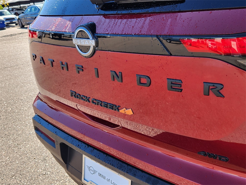 2023 Nissan Pathfinder Rock Creek photo 13