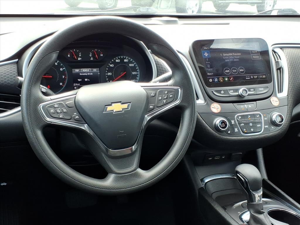 2024 Chevrolet Malibu 1LT photo 4