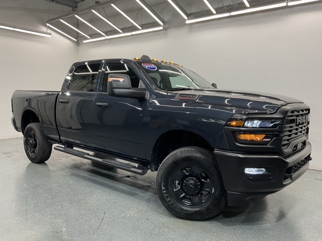 2026 Ram 2500 Tradesman photo 2