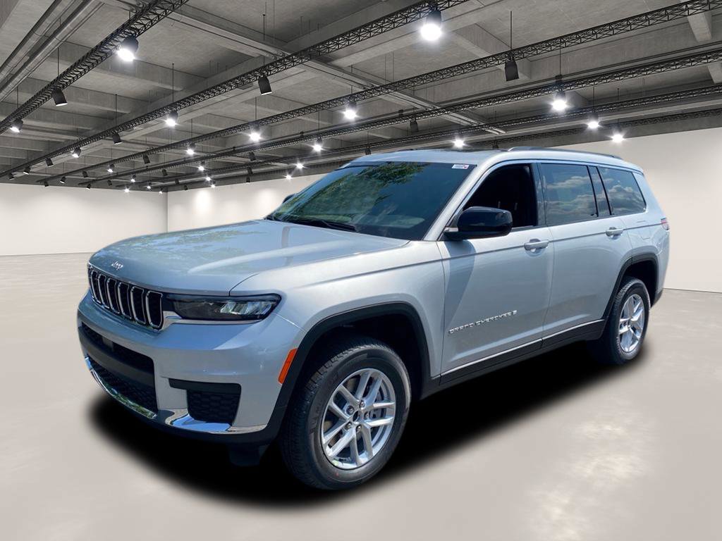 2025 Jeep Grand Cherokee Laredo X photo 2