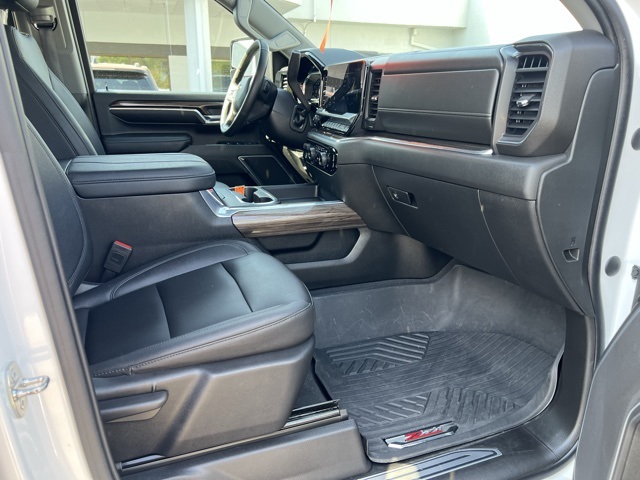 2024 Chevrolet Silverado 2500HD LT photo 17