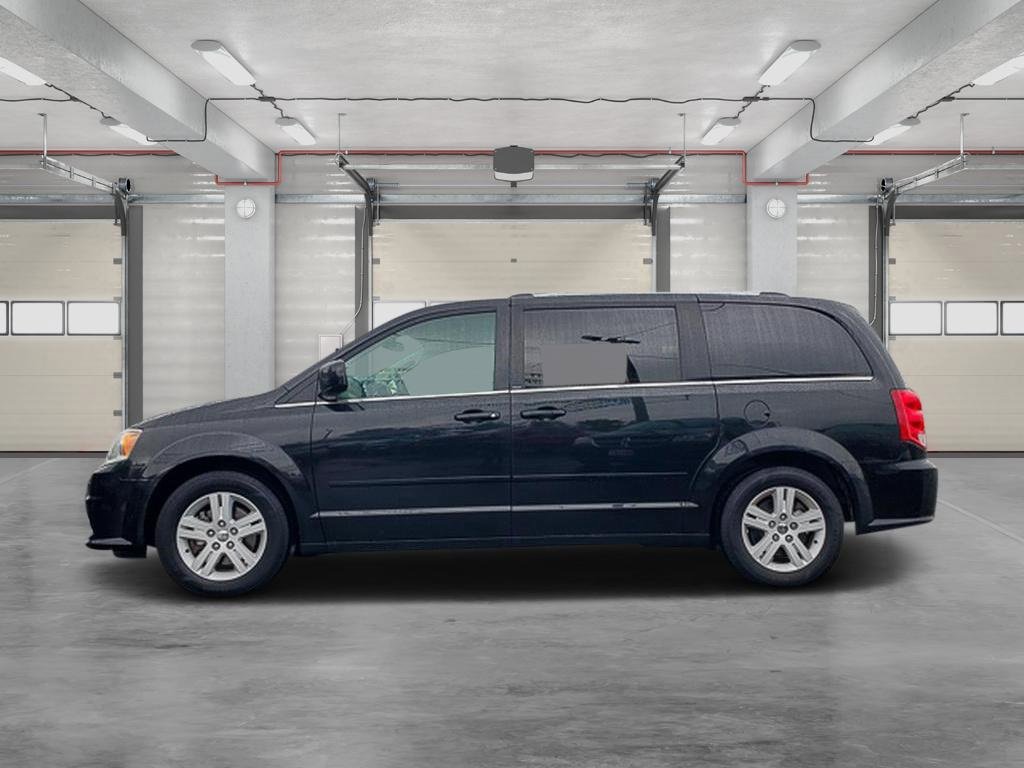 2013 Dodge Grand Caravan Crew photo 3