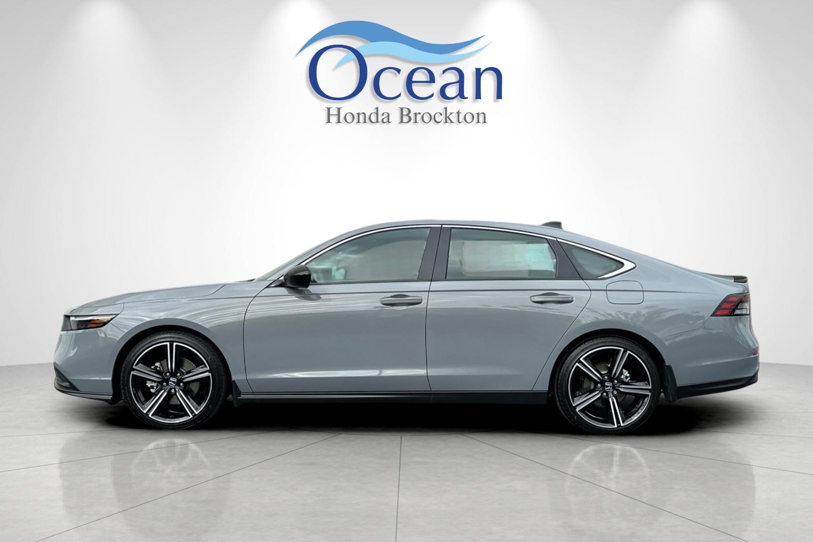 2025 Honda Accord Sport photo 2