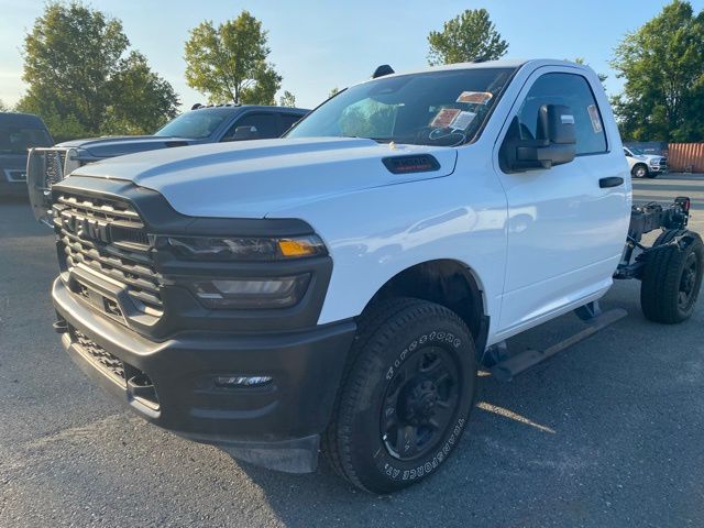 2025 Ram 3500 Tradesman photo 4