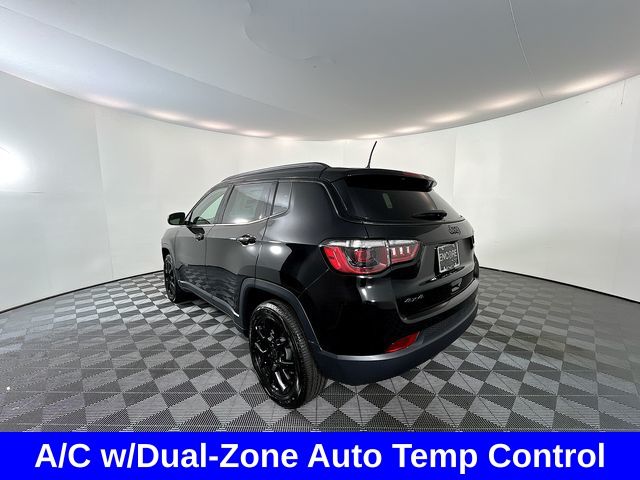 2026 Jeep Compass Latitude Altitude photo 4