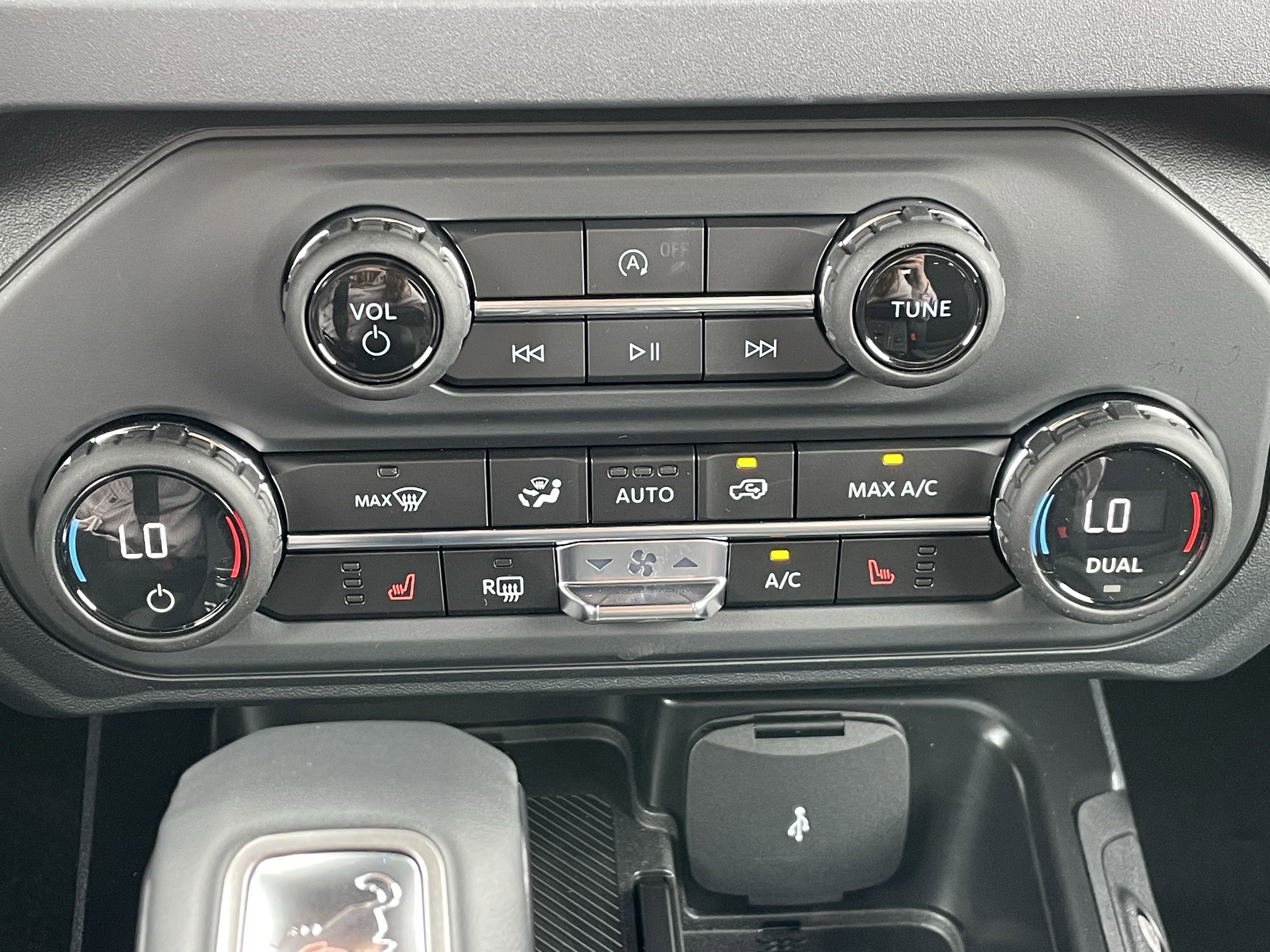 2025 Ford Bronco Big Bend photo 4