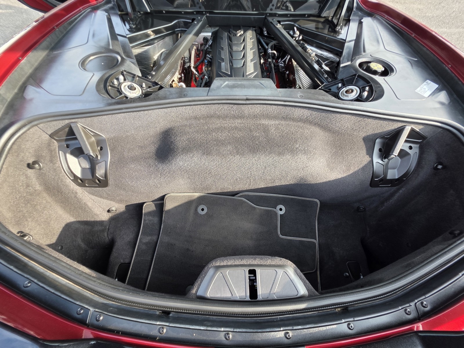 2020 Chevrolet Corvette Stingray 2LT photo 17