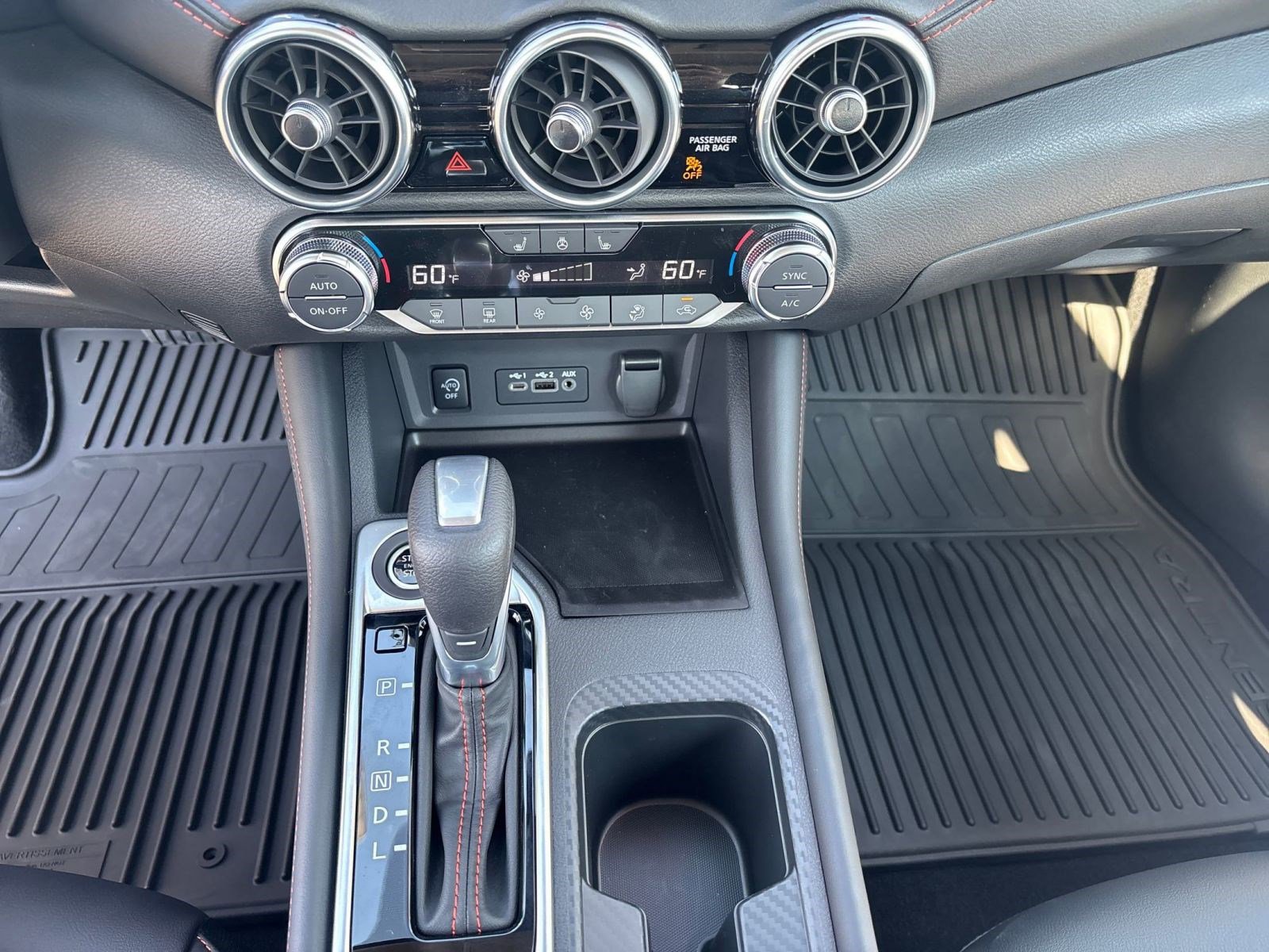 2025 Nissan Sentra SR photo 20