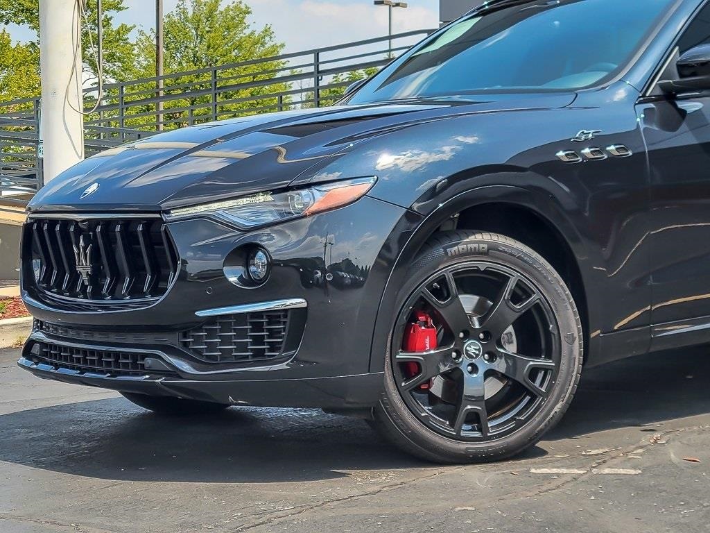 2022 Maserati Levante GT photo 2