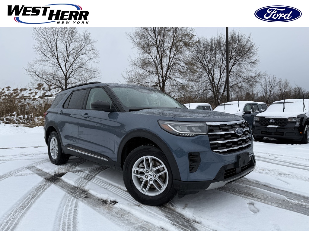2025 Ford Explorer Active's photo