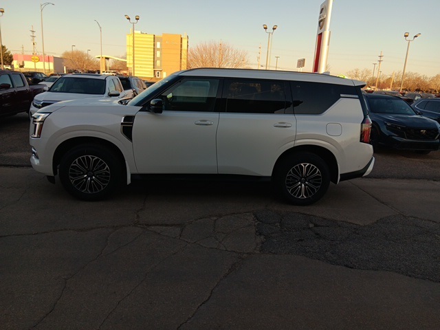 2025 Nissan Armada SL photo 3