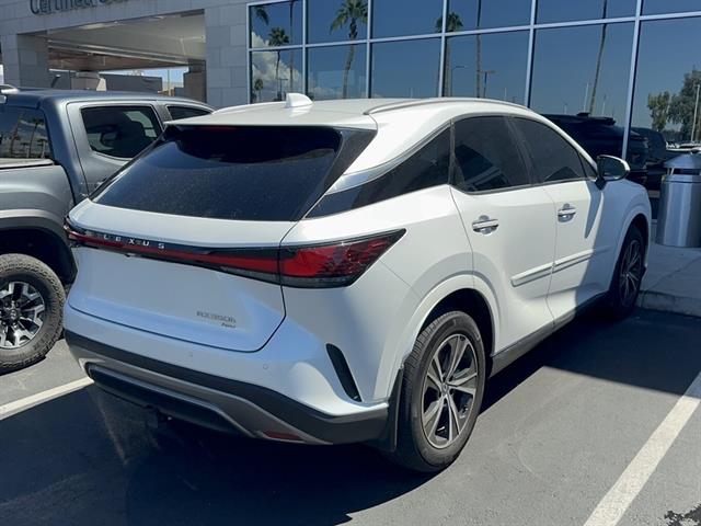 2023 Lexus RX Premium photo 3