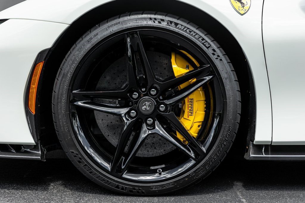 2022 Ferrari SF90 Stradale photo 33