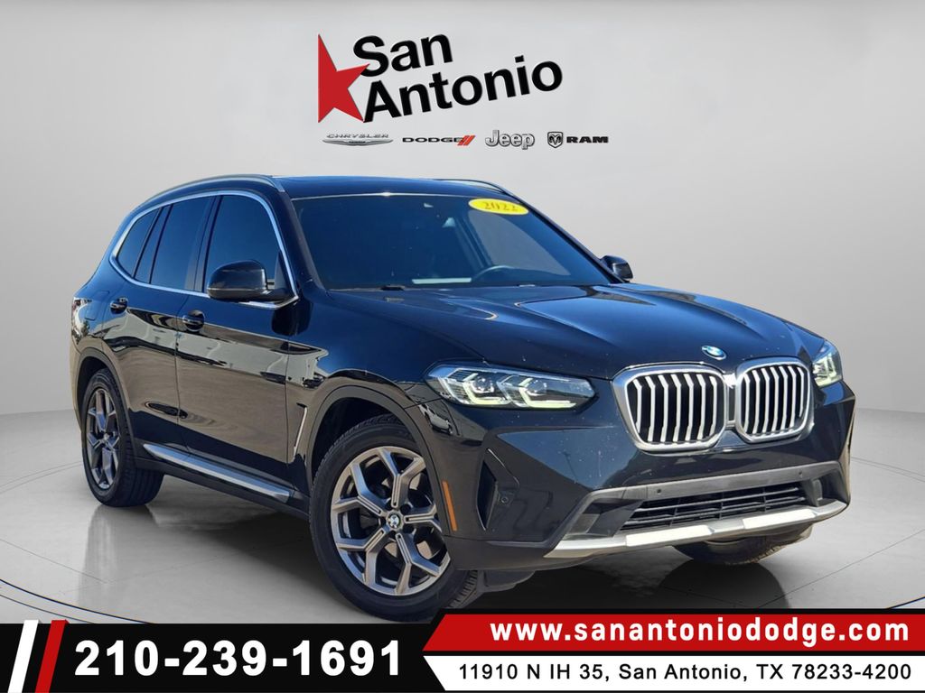2022 BMW X3 30i's photo