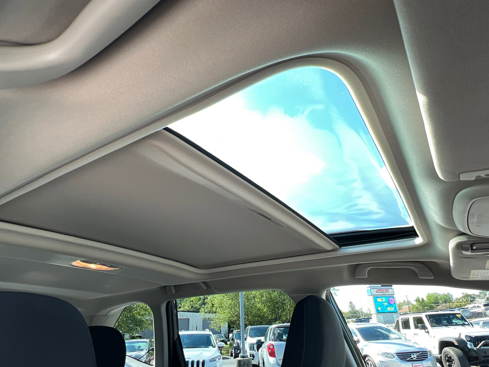 2021 Subaru Forester Premium photo 13
