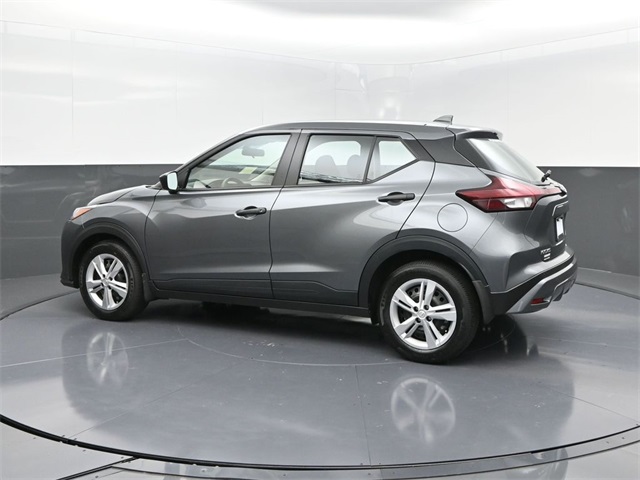 2025 Nissan Kicks Play S photo 4