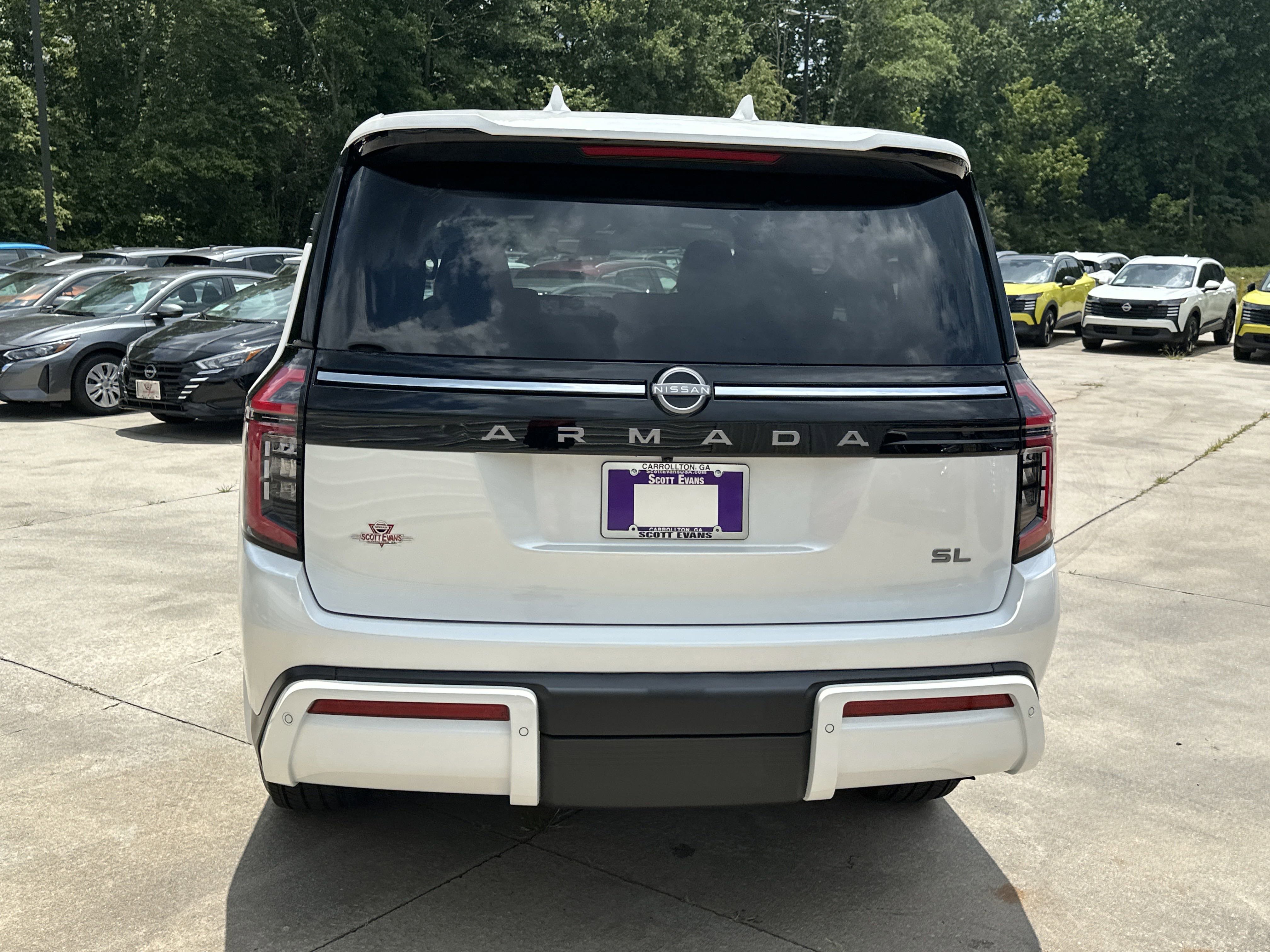 2025 Nissan Armada SL photo 4
