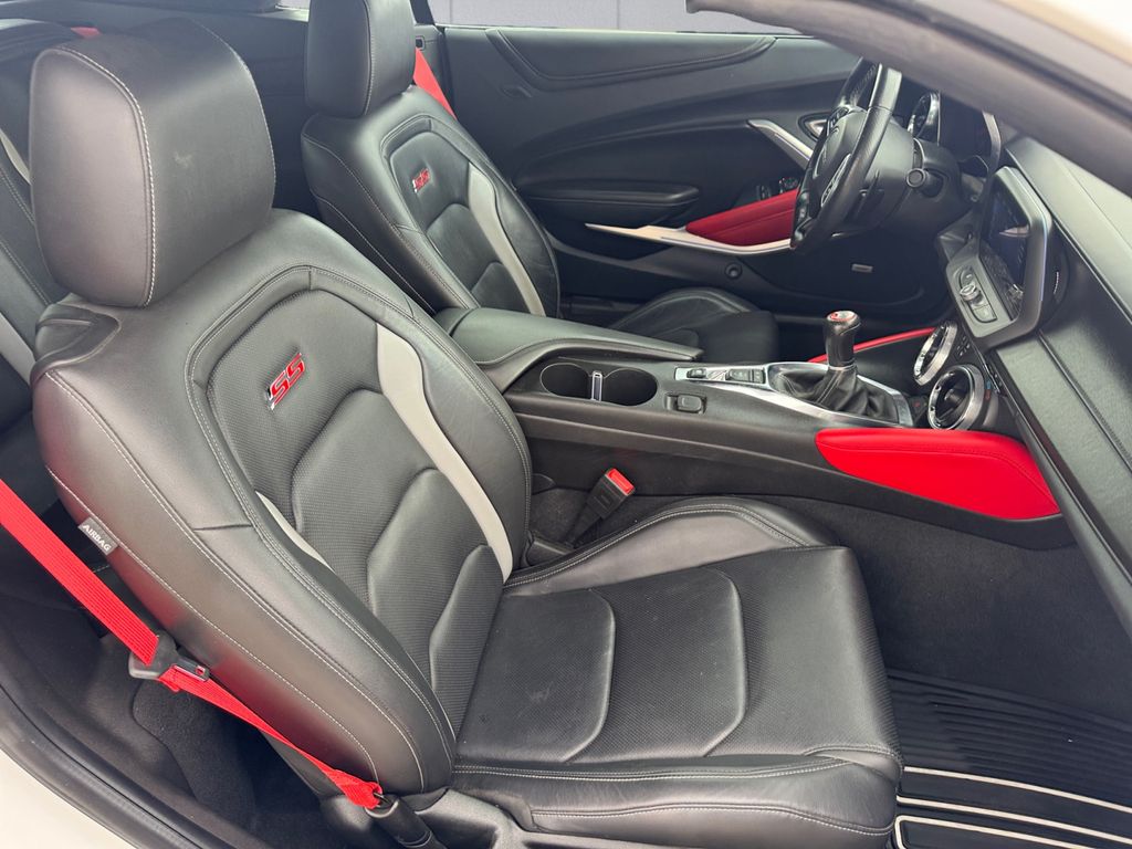 2022 Chevrolet Camaro 2SS photo 14