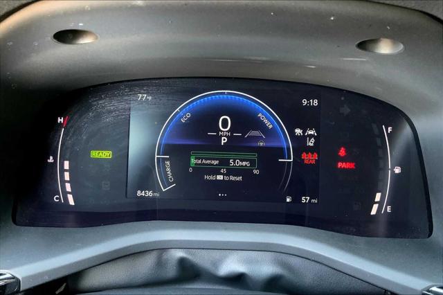 2025 Toyota Camry SE photo 23