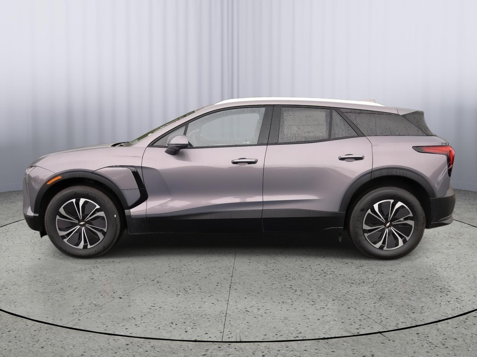 2025 Chevrolet Blazer EV photo 4