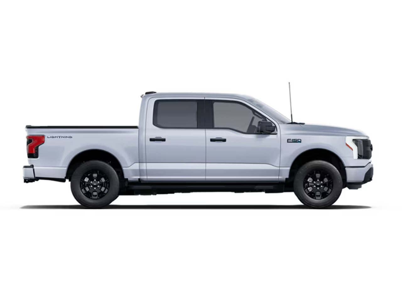 2025 Ford F-150 Lightning XLT photo 2
