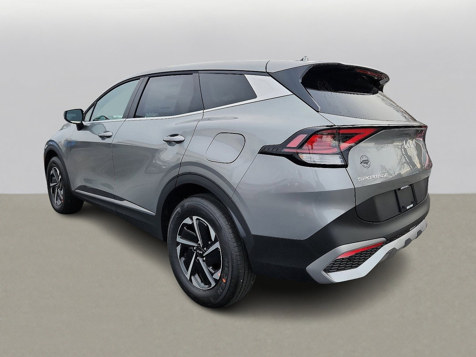 2025 Kia Sportage Hybrid LX photo 3