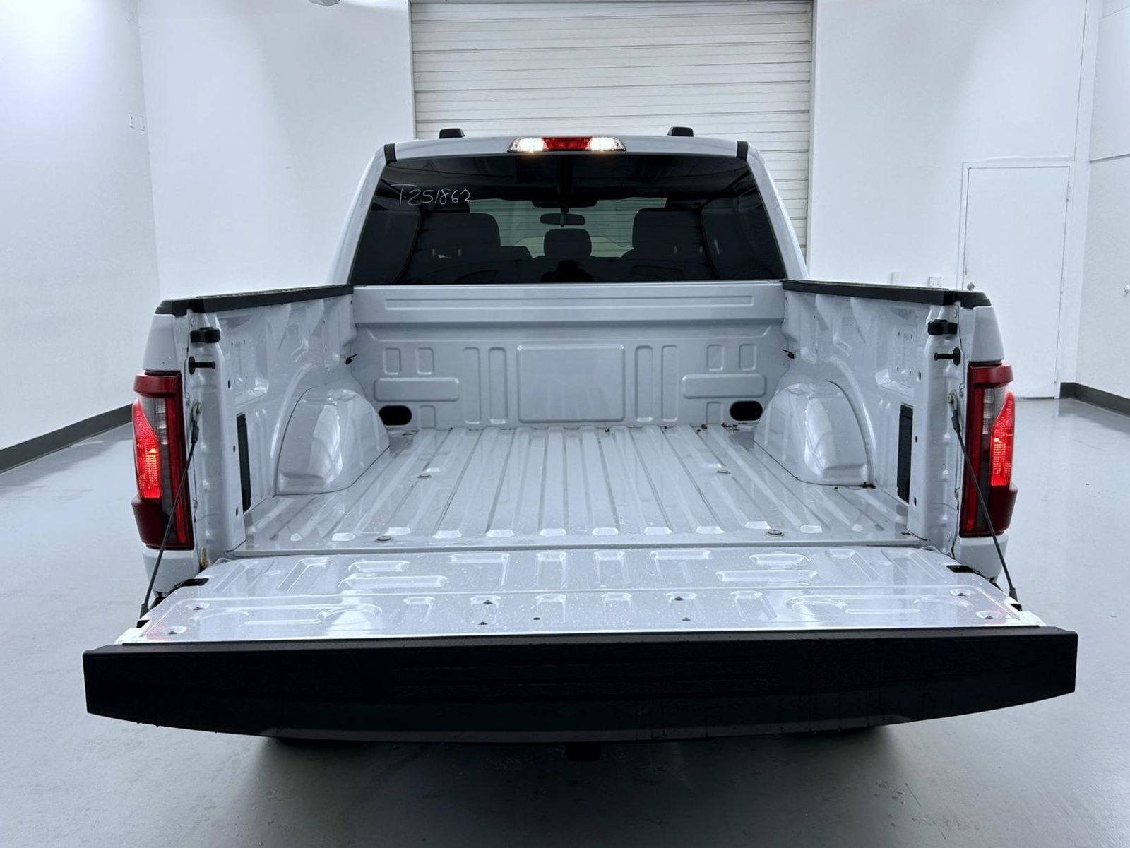 2025 Ford F-150 STX photo 17