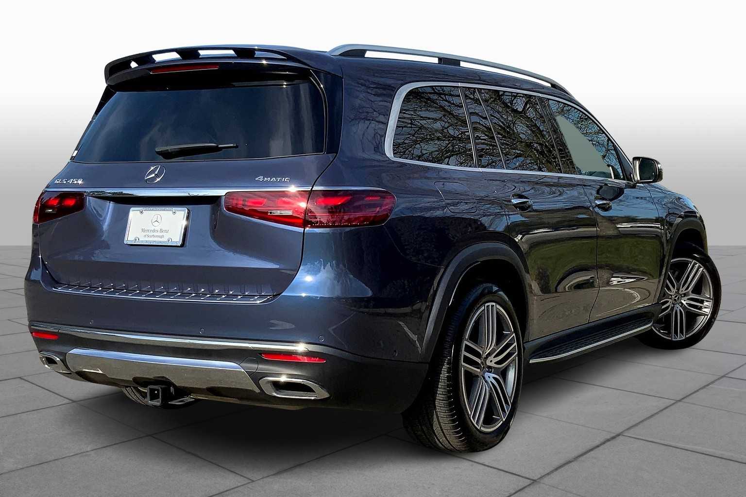 2025 Mercedes Benz GLS 450 4MATIC photo 11