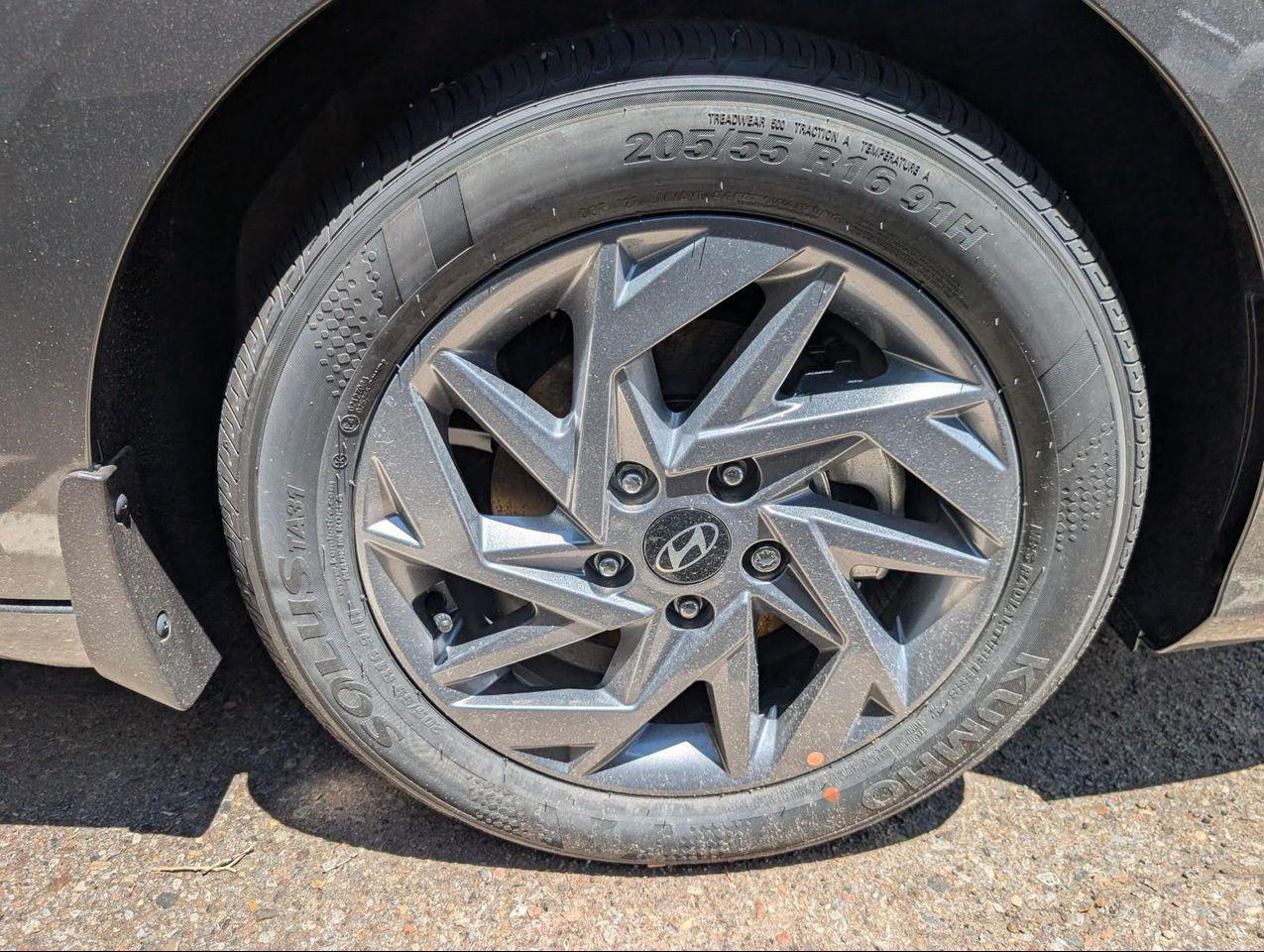 2025 Hyundai Elantra Hybrid Blue photo 17