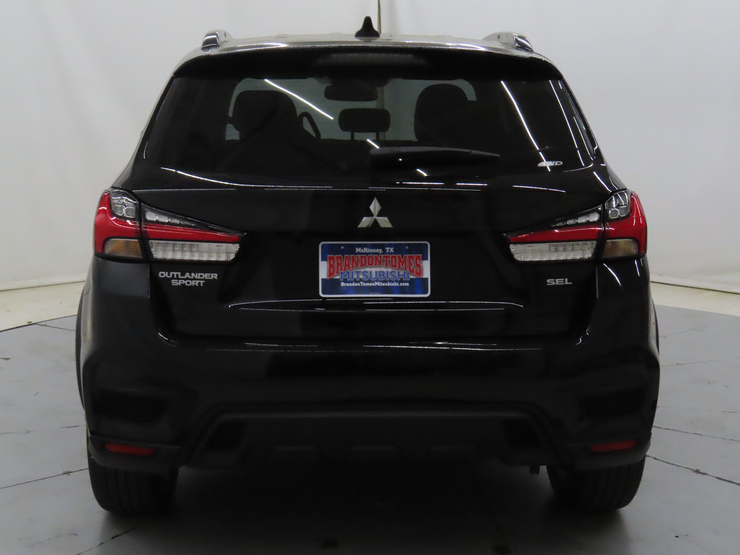 2025 Mitsubishi Outlander Sport SEL photo 4