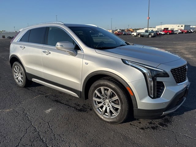 2021 Cadillac XT4 Premium Luxury photo 2