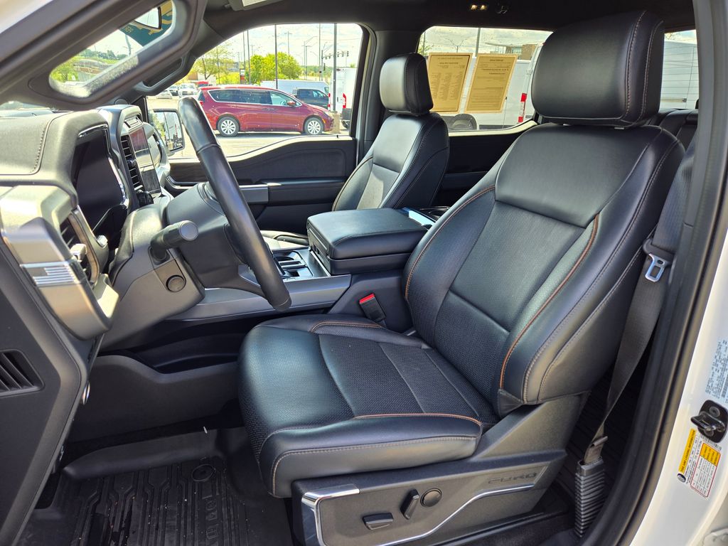 2024 Ford F-150 Lariat photo 14