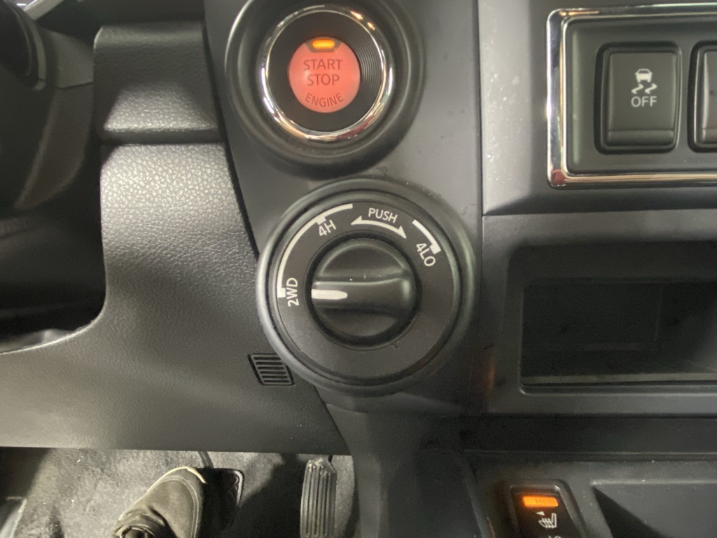 2019 Nissan Titan SV photo 24