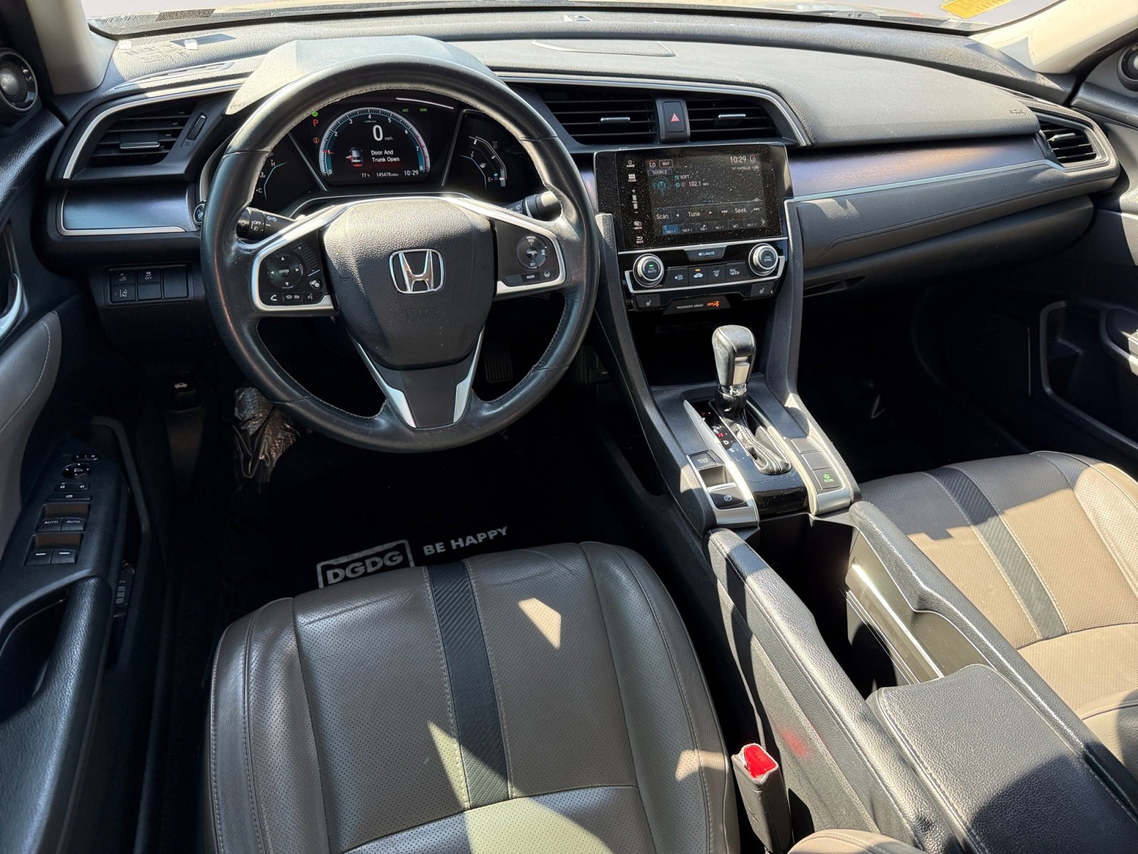 2017 Honda Civic Touring photo 15