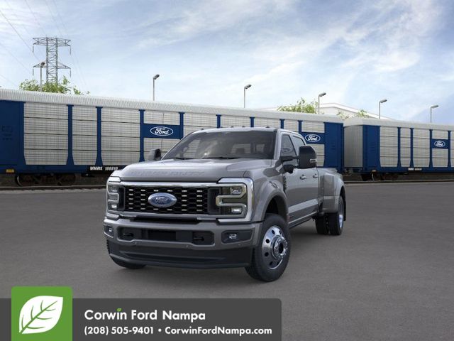 2026 Ford F-450 photo 3