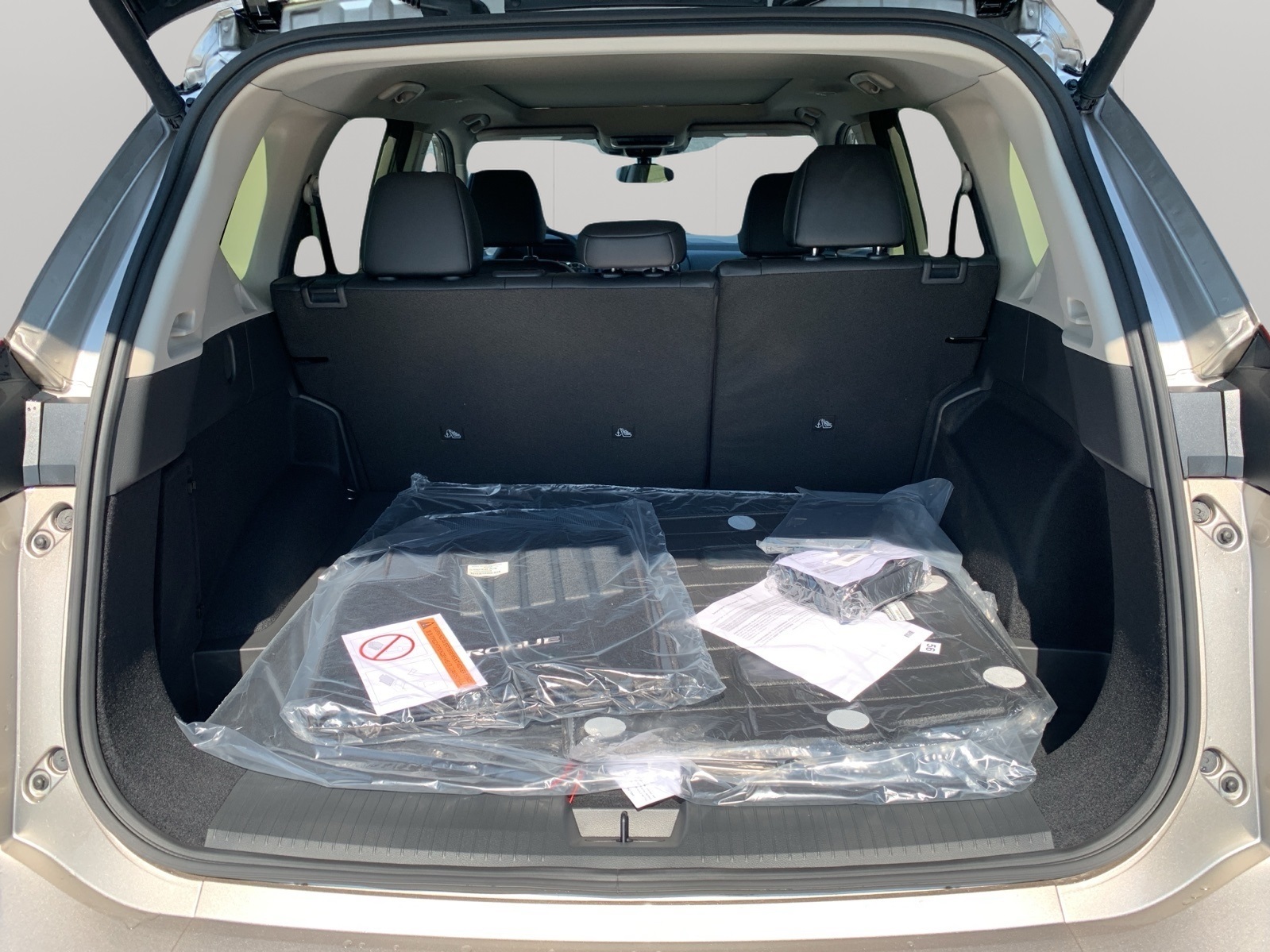 2026 Nissan Rogue SV photo 29