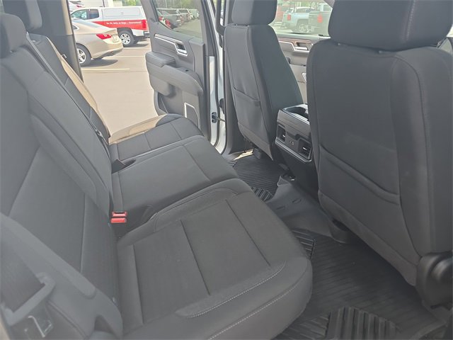 2024 Chevrolet Silverado 1500 RST photo 10