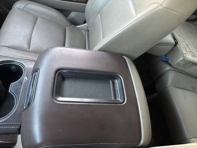 2018 Chevrolet Suburban LT photo 22