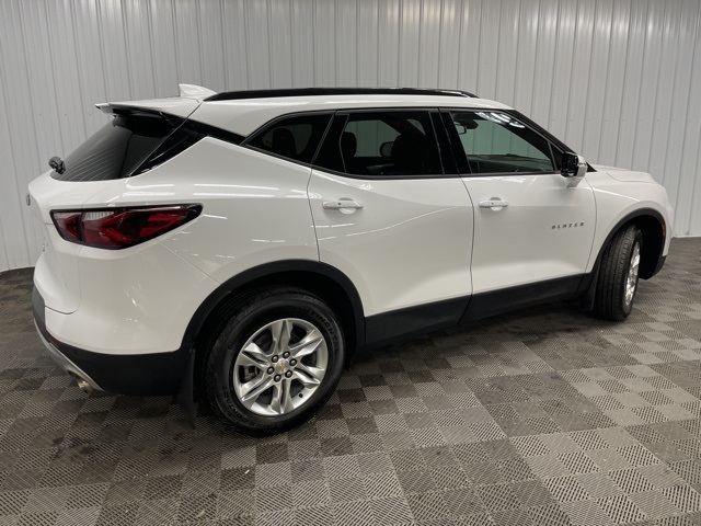 2021 Chevrolet Blazer 2LT photo 3