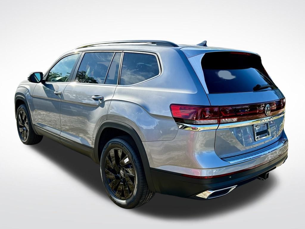 2026 Volkswagen Atlas SE Technology photo 2