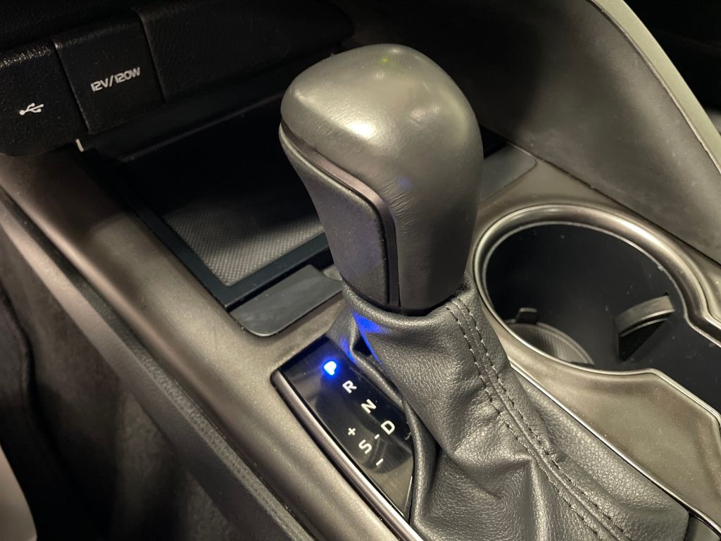 2024 Toyota Camry SE photo 21