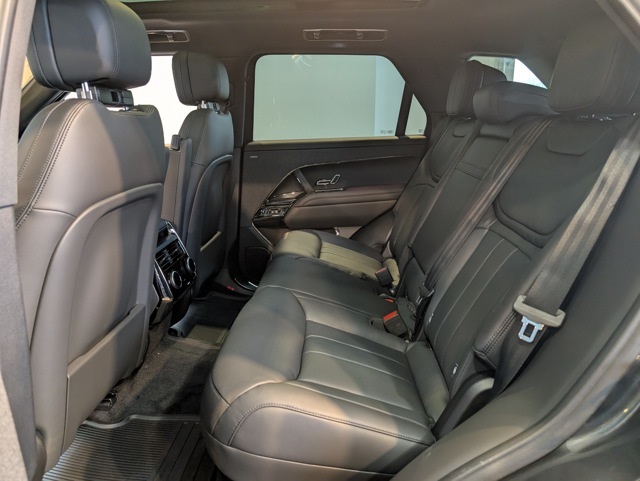 2025 Land Rover Range Rover Sport SE photo 24