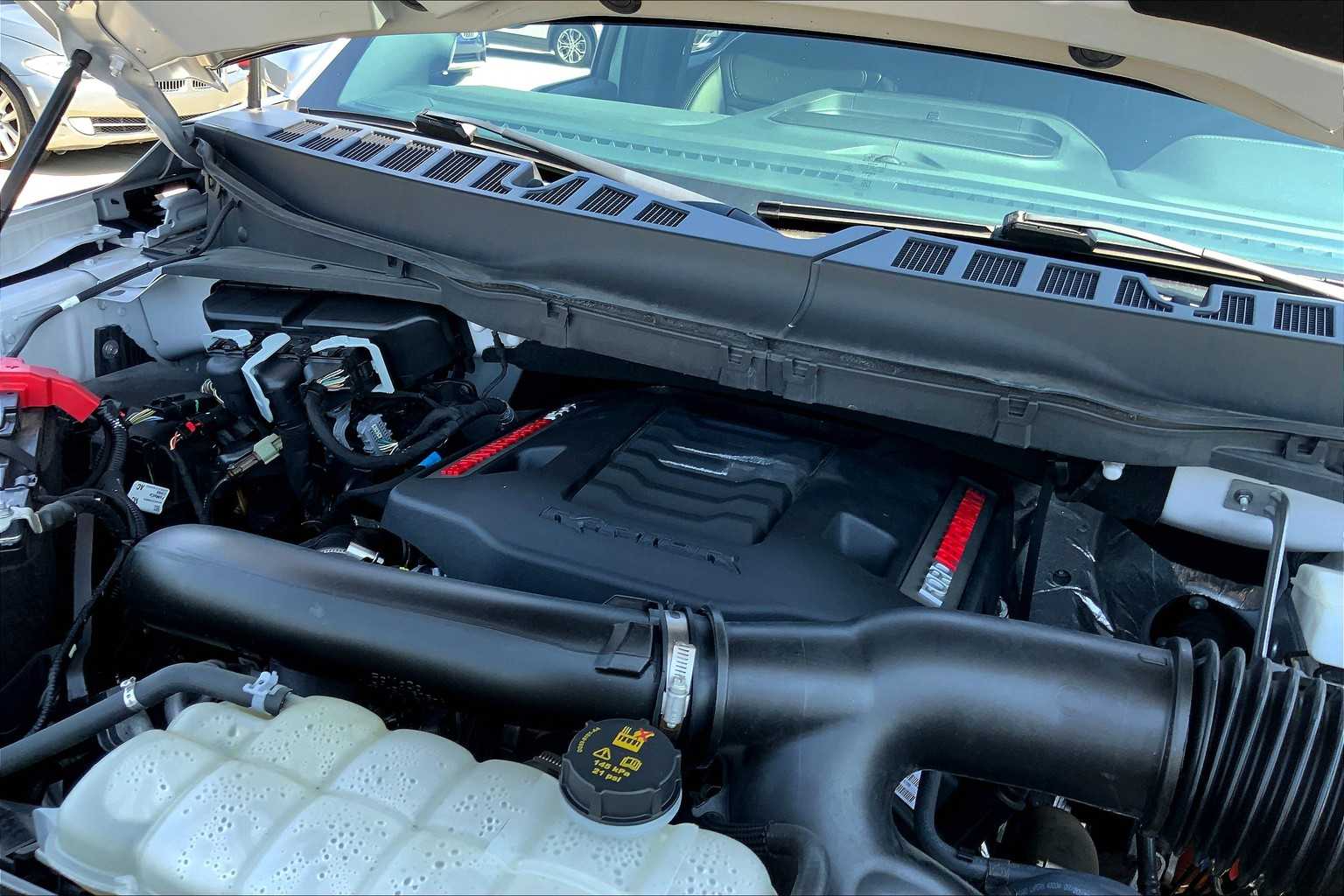 2022 Ford F-150 Raptor photo 31