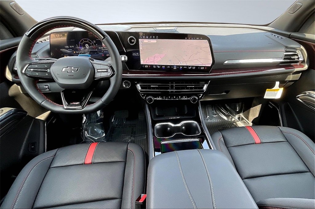 2026 Chevrolet Traverse RS photo 3