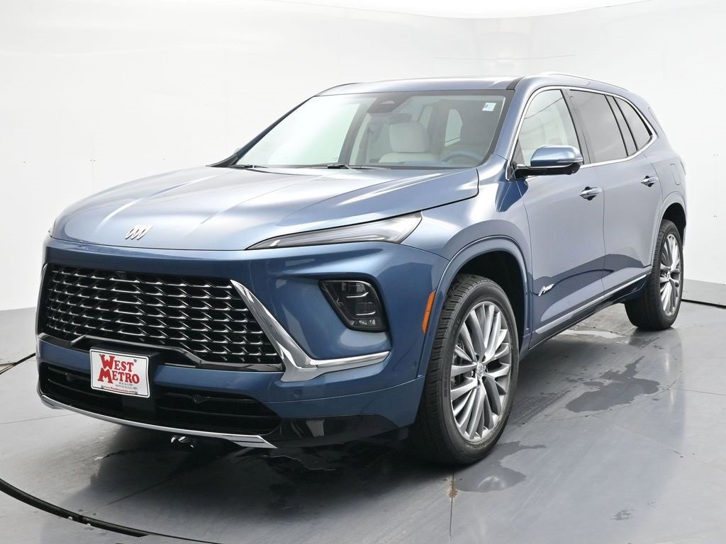2026 Buick Enclave Avenir's photo